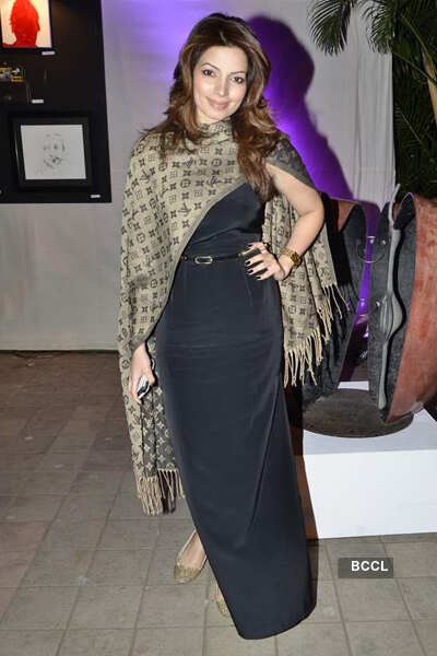 Celebs attend art camp