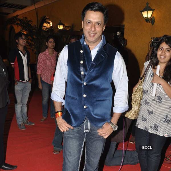 Celebs attend 'Mushaira' session