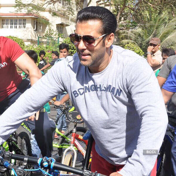 Celebs on 'Car Free Day'