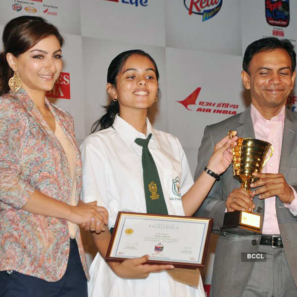 Soha at 'Spell Bee'13' event