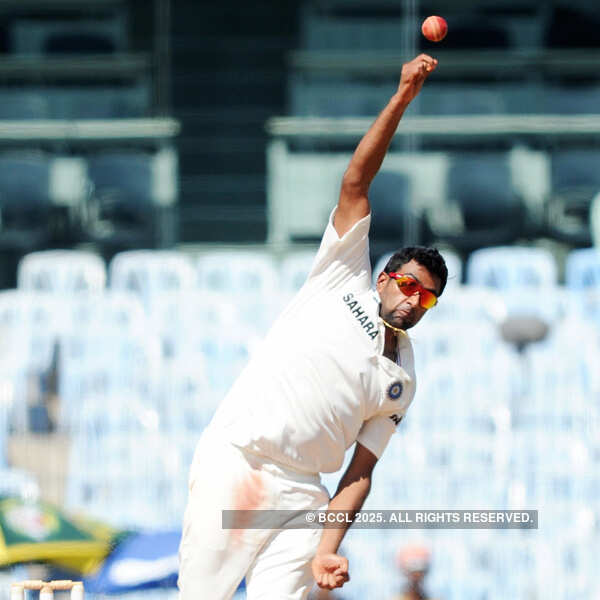 India thrash Aus, take 1-0 lead