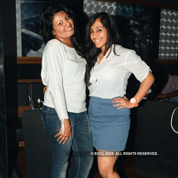 Voguish city youth have a gala time