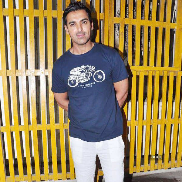 Celebs watch 'I, Me Aur Main'