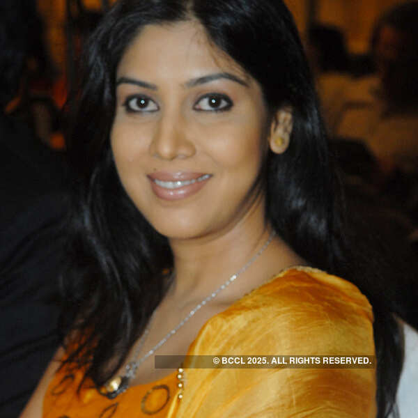 Smriti, Sakshi to come together