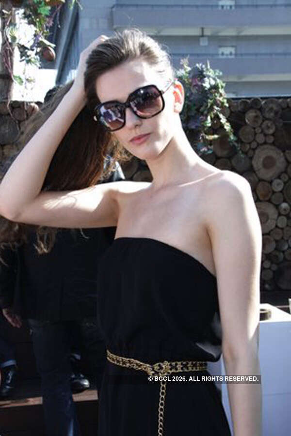 Nalin Gupta's b'day bash