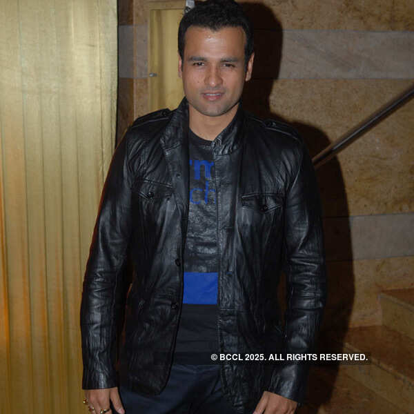Rohit Roy will do 'Hitler Didi'