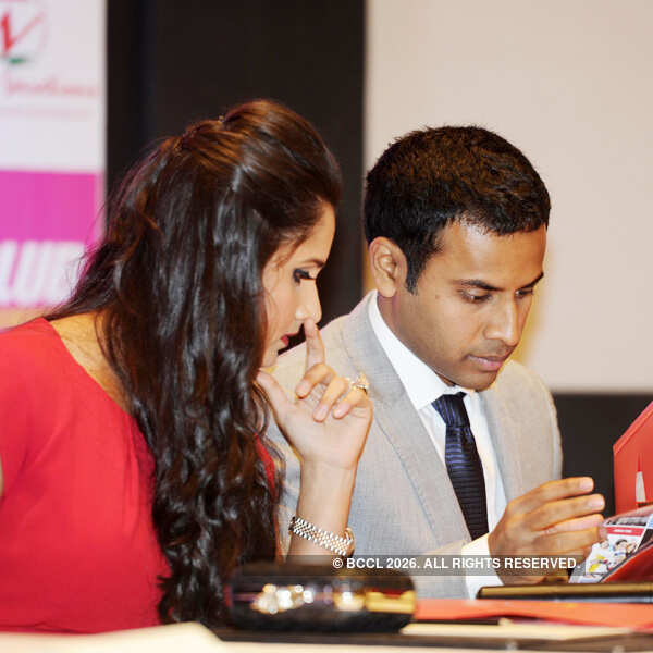 Sania @ Country Club event