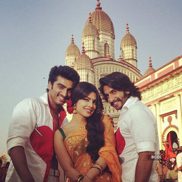 On the sets: 'Gunday'