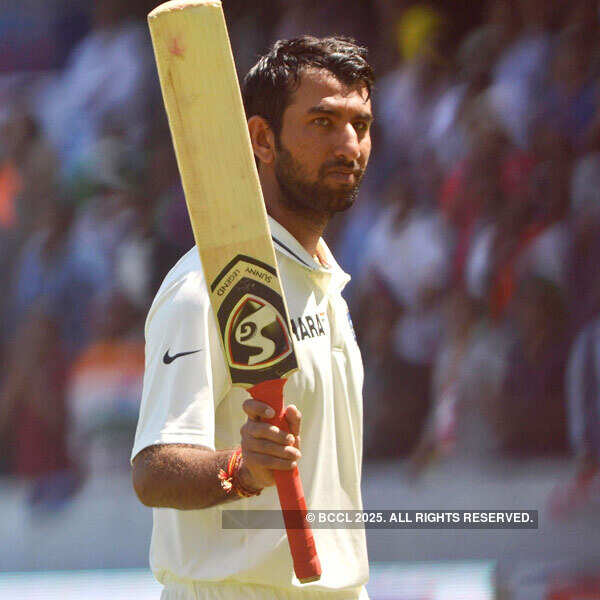 India crush Aus to go 2-0 up