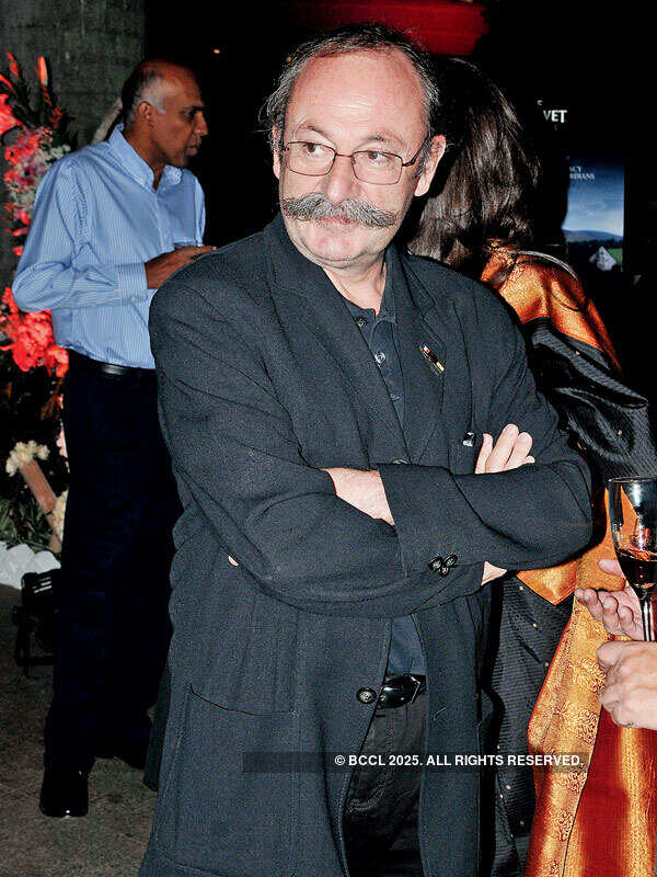 An evening with friends 