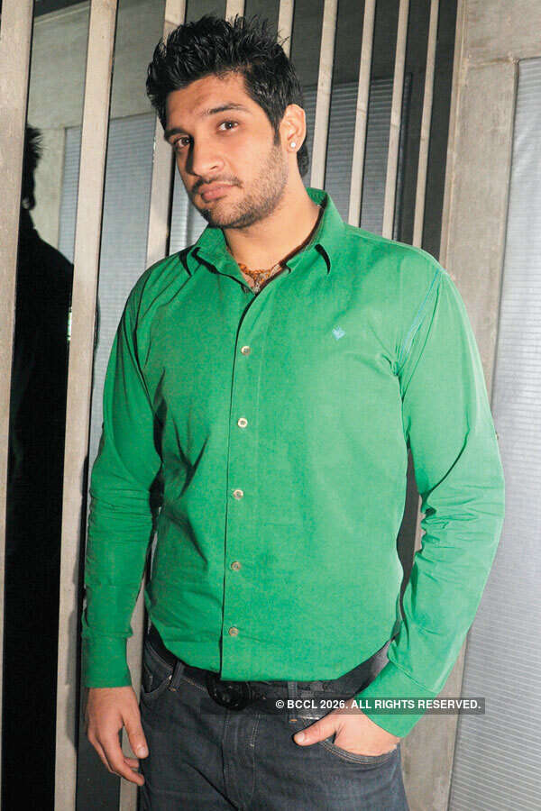 A diva DJ at this do