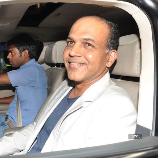 Spielberg meets B'wood talents!