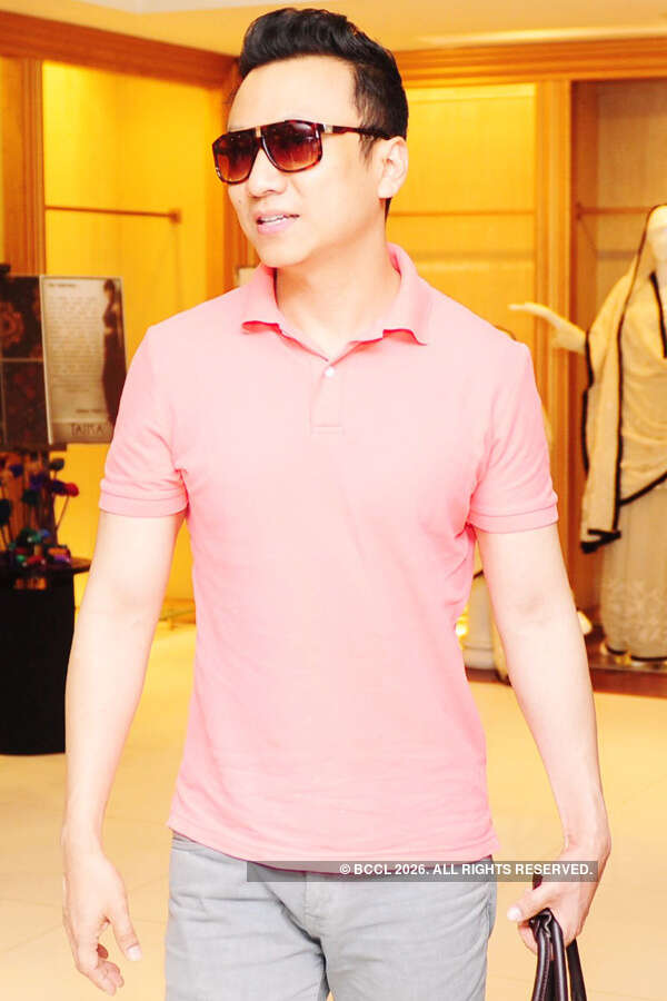 A SNEAK PEEK OF FASH WEEK