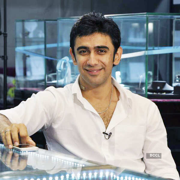 Aditi, Amit @ jewellery launch