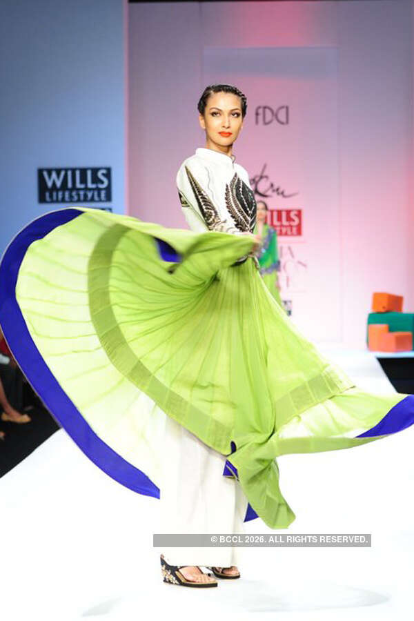 WIFW '13: Day 3: Ekta Jaipuria & Ruchira Kandhari
