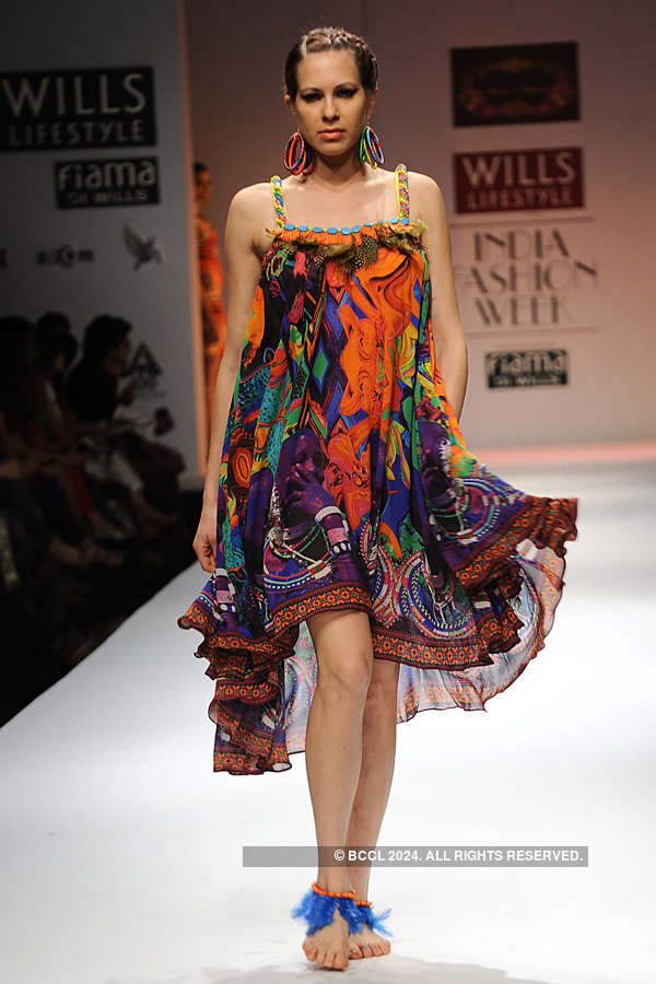 A model walks on the the ramp for Preeti S Kapoor on Day 3 of the Wills ...