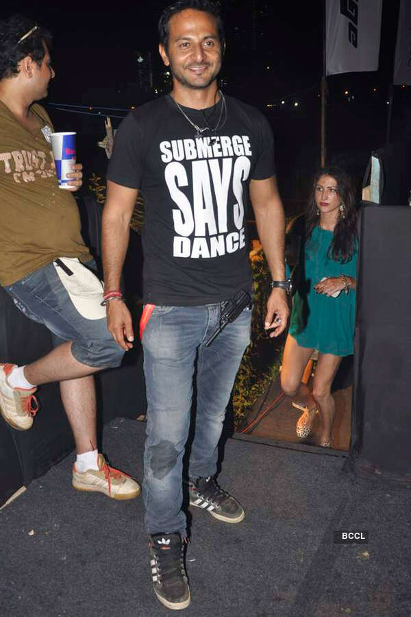 Arjun, Sushmita @ ASOT