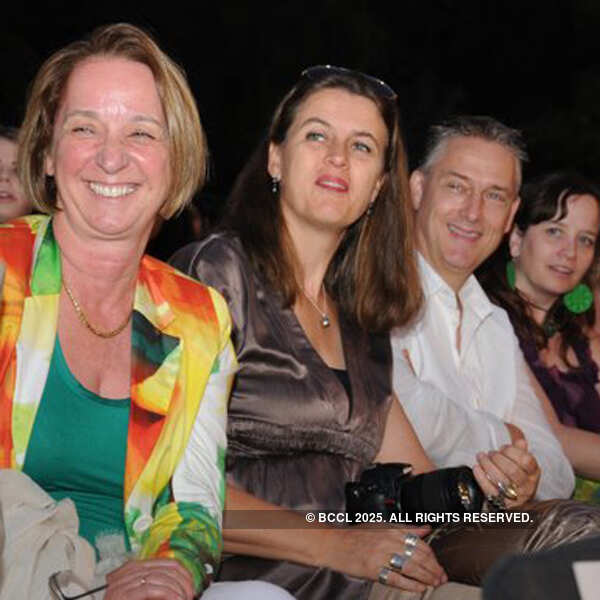 Charity fashion show @ Australian High Commission