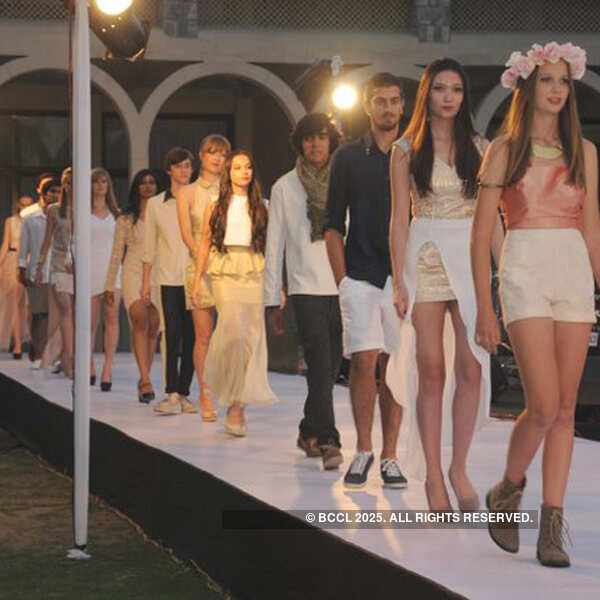 Charity fashion show @ Australian High Commission
