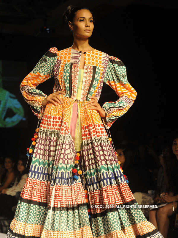 A model walks the ramp for fashion designer Debarun Mukherjee on Day 2 ...