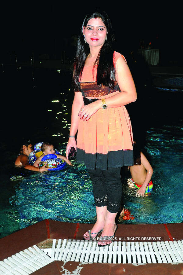  Vinay Kriplani's holi party