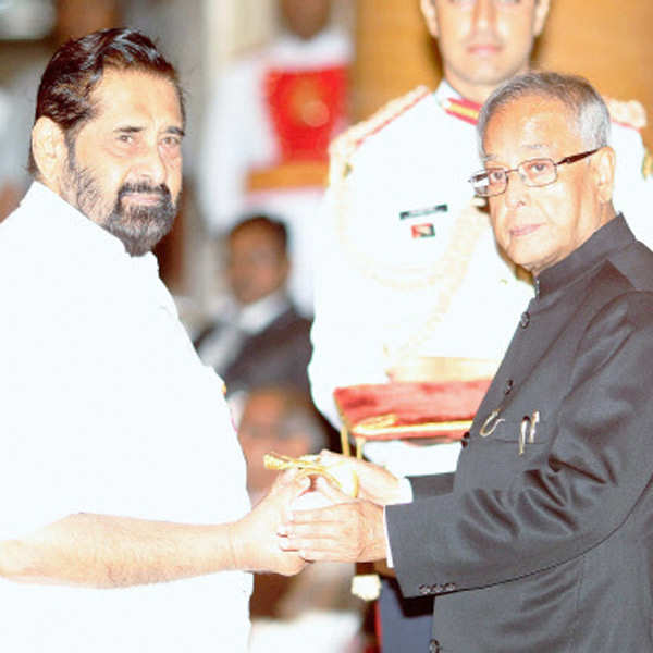 Celebs Honoured: Padma Awards