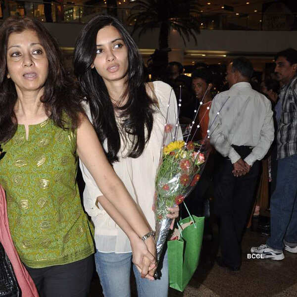 Diana attend 'Priyanj' school event