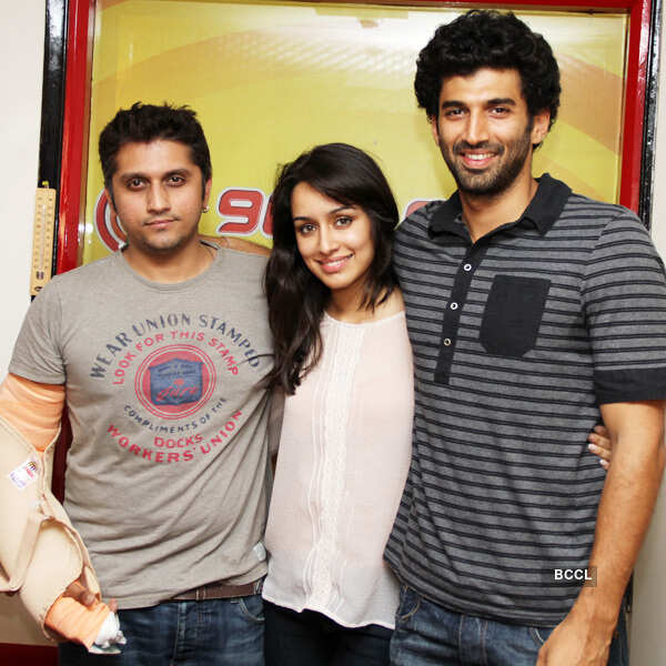 'Aashiqui 2' on Radio Mirchi