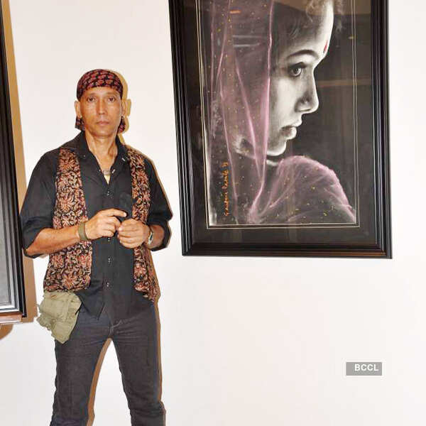 Sushmita @ art exhibition