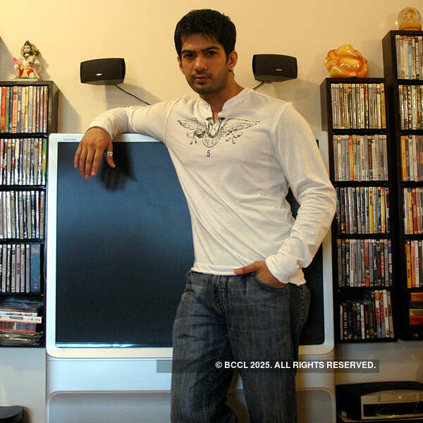 Amit Tandon in Jeannie Aur Juju