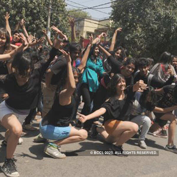 Students @ Flash mob