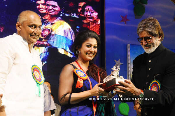 Big B felicitated at Nandi Awards