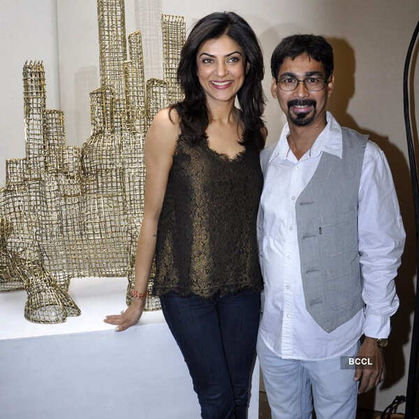 Sushmita launches art show