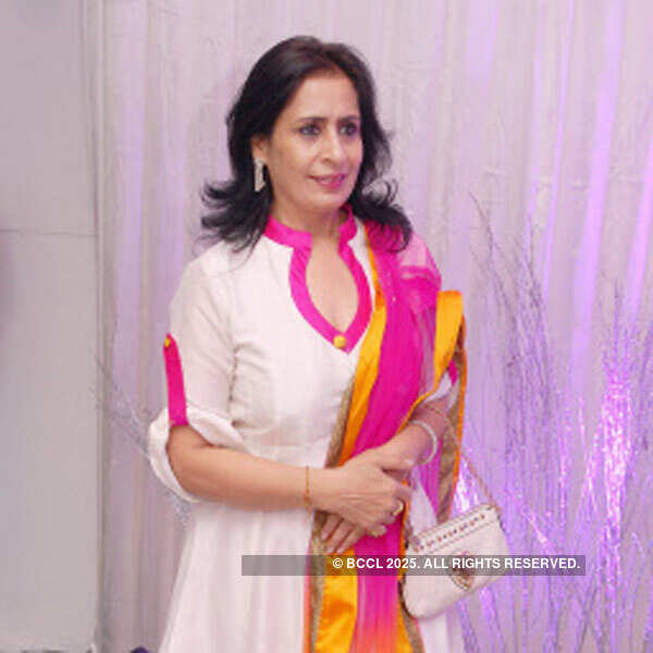 Kishore, Smita Sheth's anniversary party