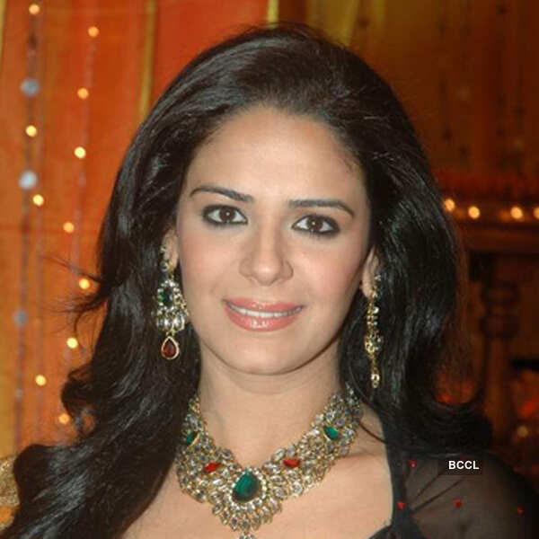 MMS tremors hit Mona & Vidyut's relationship