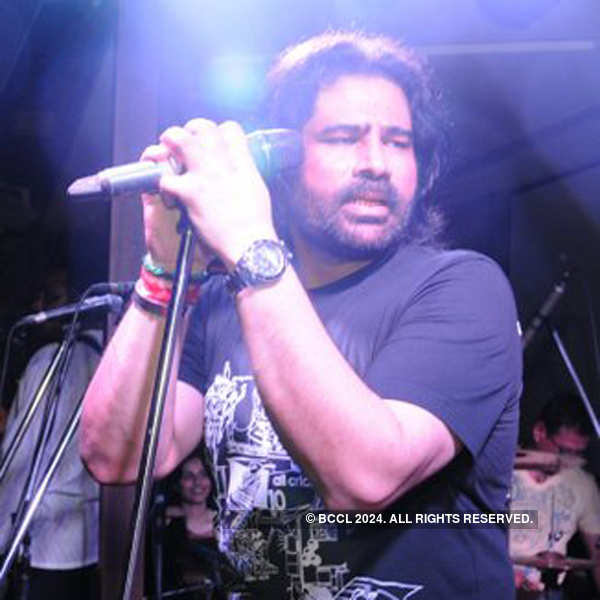 Shafqat Amanat Ali's live performance