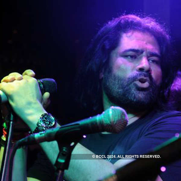 Shafqat Amanat Ali's live performance