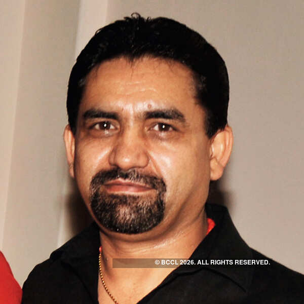 Desi babes on Angrezi Beats