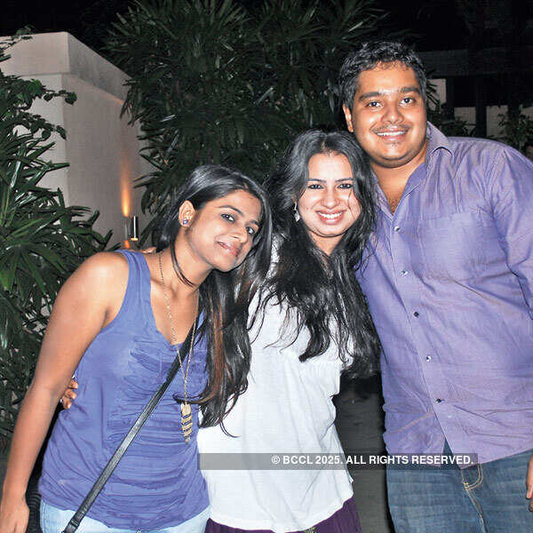 Grooving to desi beats!