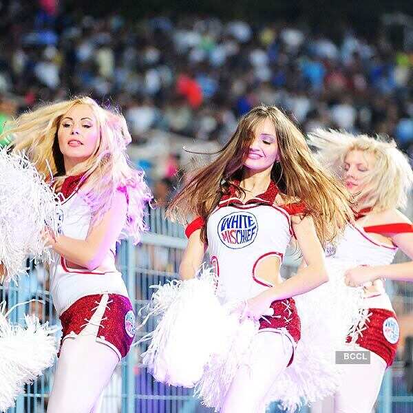 Cheerful Cheerleaders of IPL