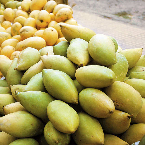 Totapuri: Known by various names like totapuri, totapari, kilimuku and  ginimoothi, this is probably the first variant to hit the market in the  mango season. It is best eaten raw, with tempered