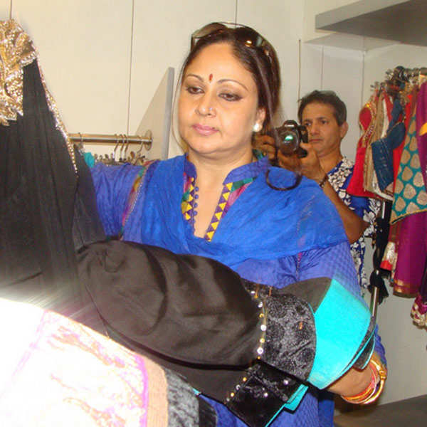 Rati Agnihotri at Preeti Singhal's store