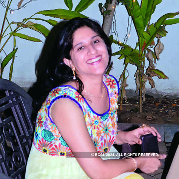 Siddharth, Priyanka Jaiswal's 5th anniversary