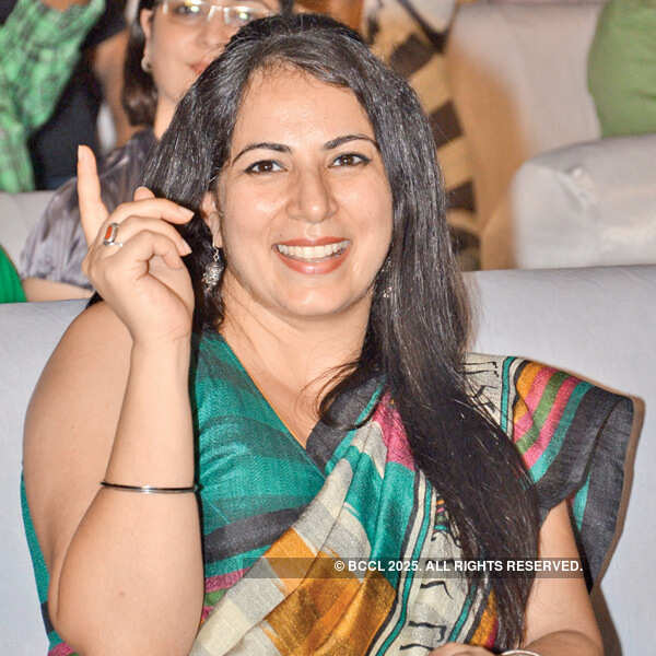 Mika performs in the city