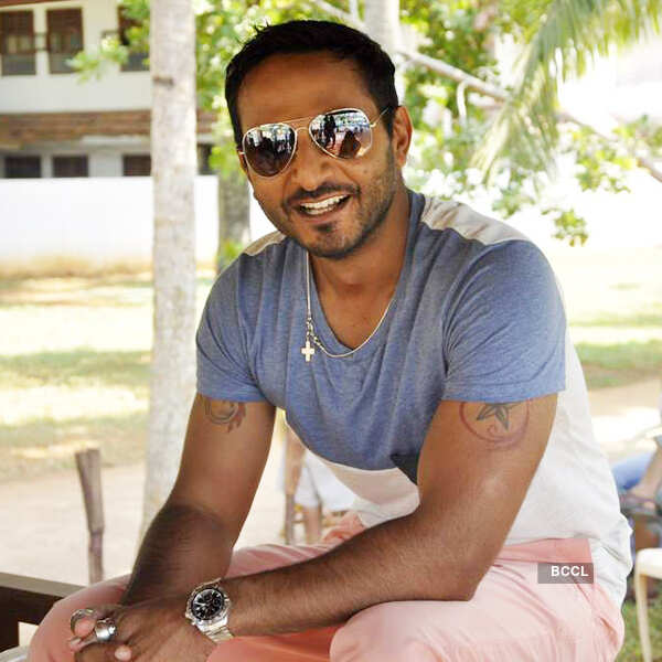 Sherlyn, Nikhil on sets of Splitsvilla