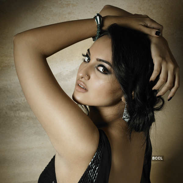 Sonakshi Sinha Looks Super Sexy As She Poses During A Photoshoot 