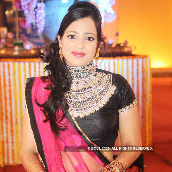 Bride's the astrologer