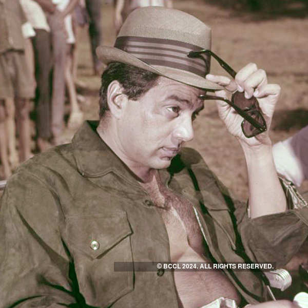 Dharmendra's TOI Archives - 100 Years of Indian Cinema