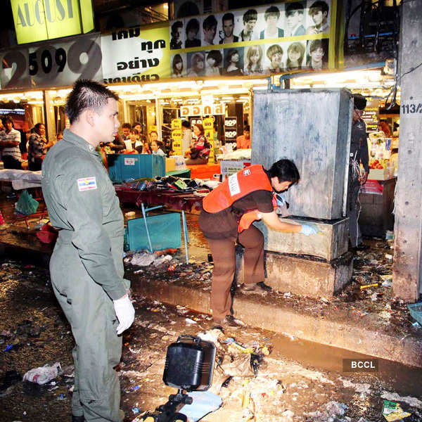 Bomb blast rocks market in Bangkok