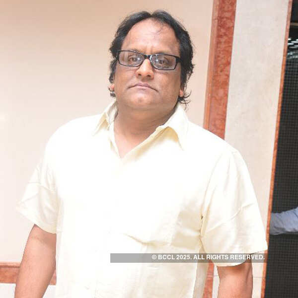 Singer MK Balaji ties the knot